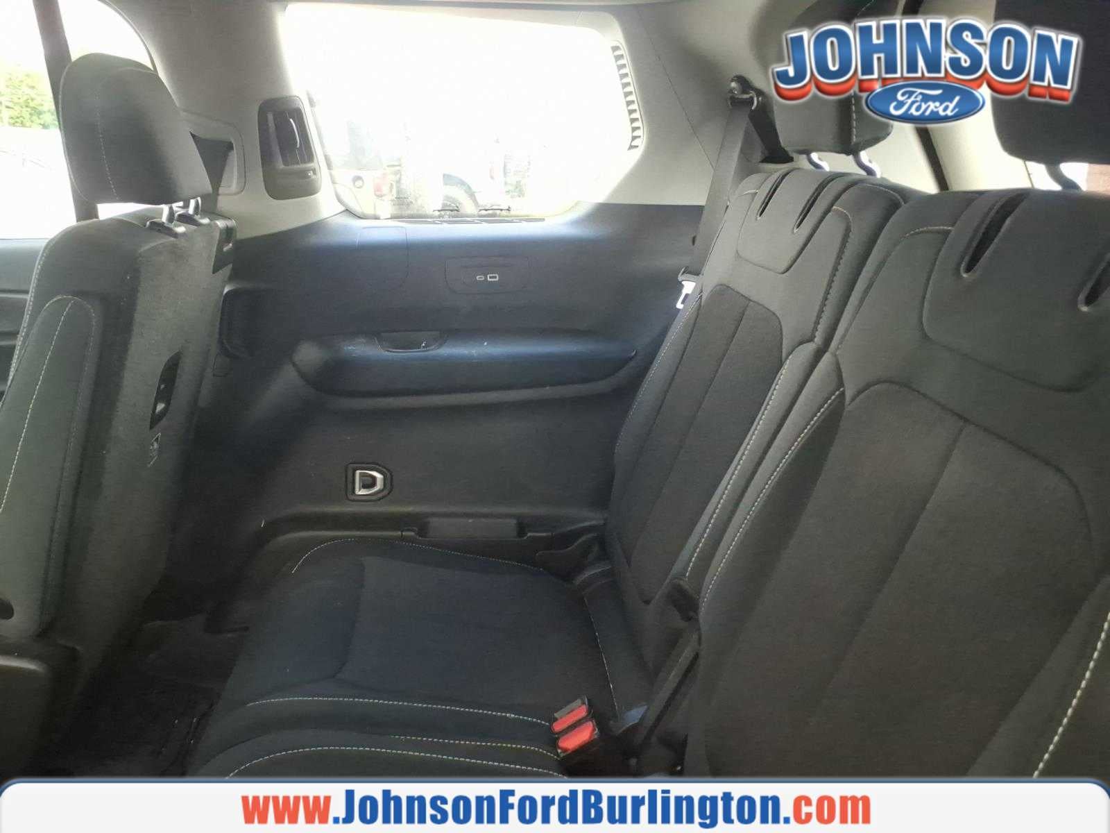 2022 Jeep Grand Cherokee L Laredo