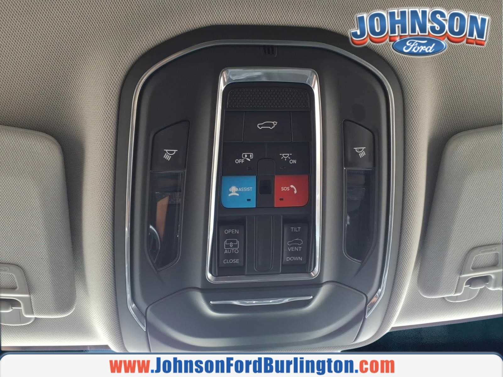 2022 Jeep Grand Cherokee L Laredo