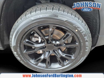 2022 Jeep Grand Cherokee L Laredo