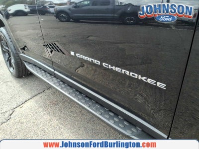 2022 Jeep Grand Cherokee L Laredo