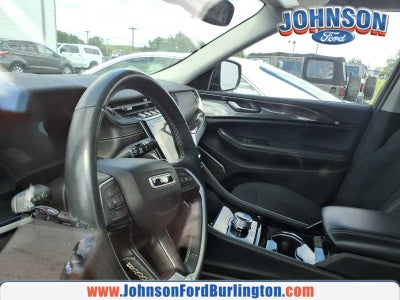2022 Jeep Grand Cherokee L Laredo