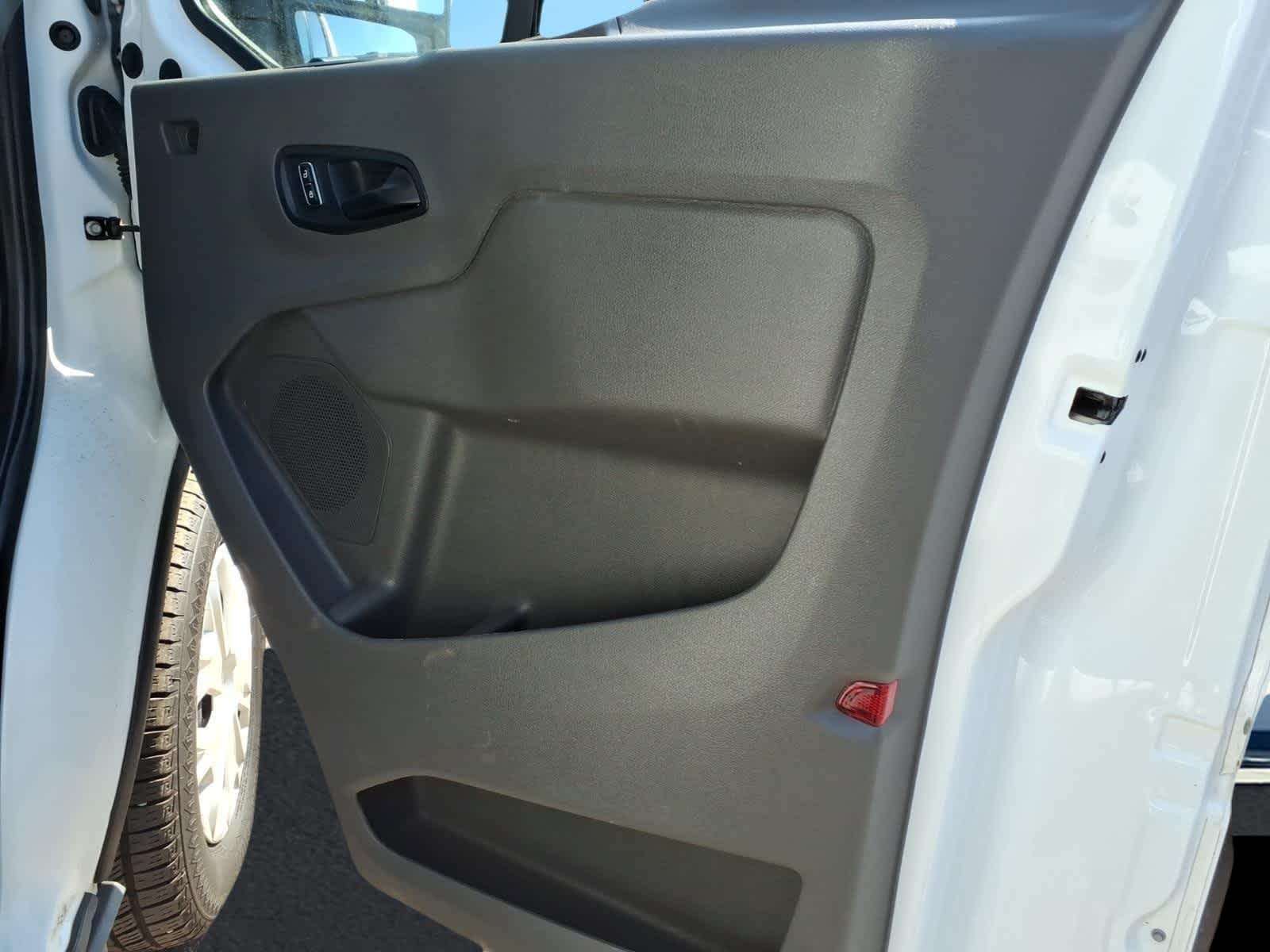2023 Ford Transit Passenger Wagon XLT