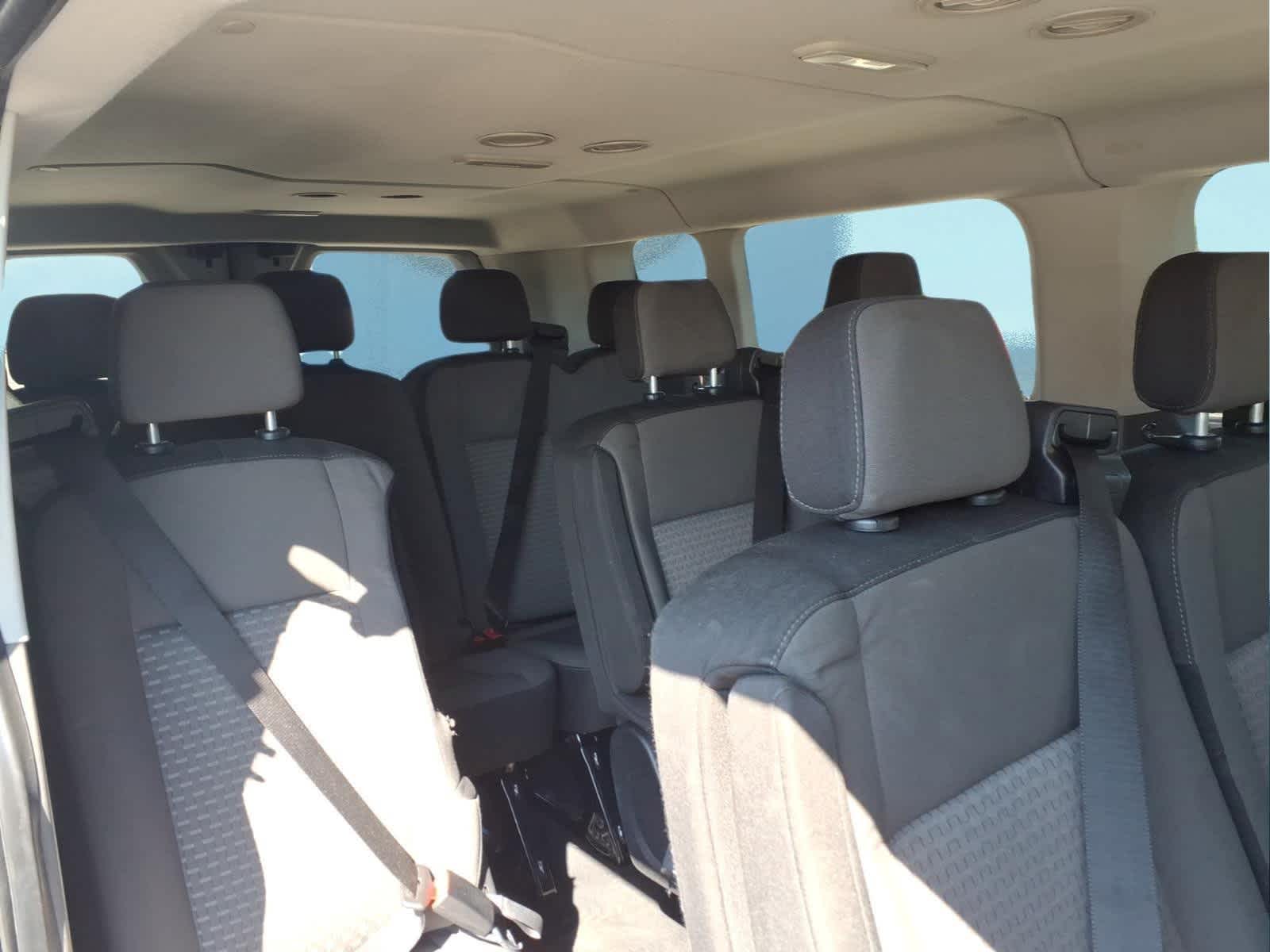 2023 Ford Transit Passenger Wagon XLT