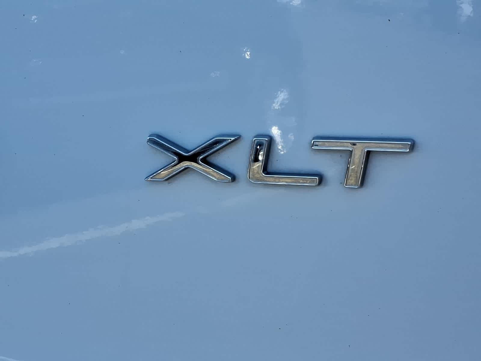 2023 Ford Transit Passenger Wagon XLT