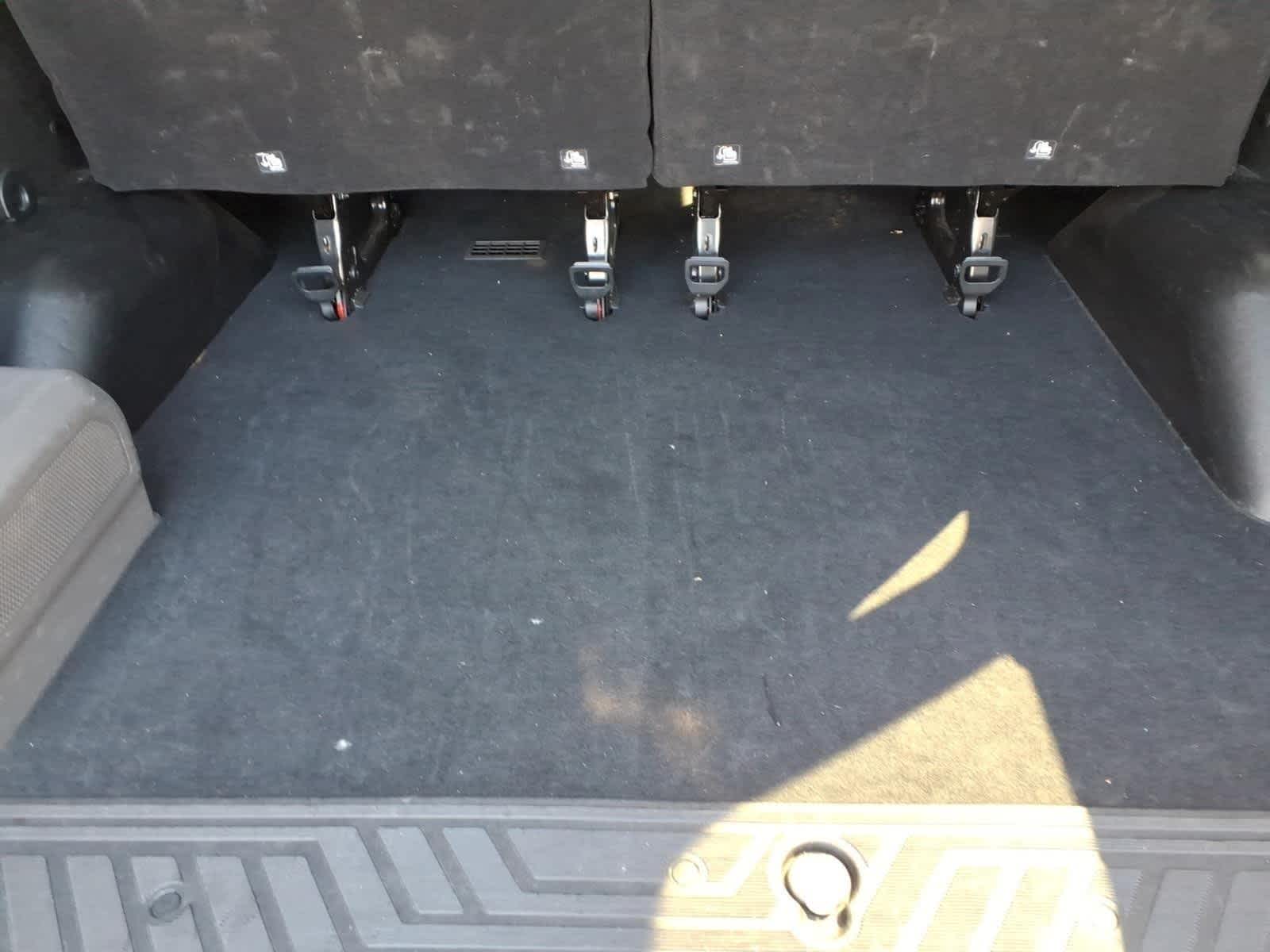 2023 Ford Transit Passenger Wagon XLT