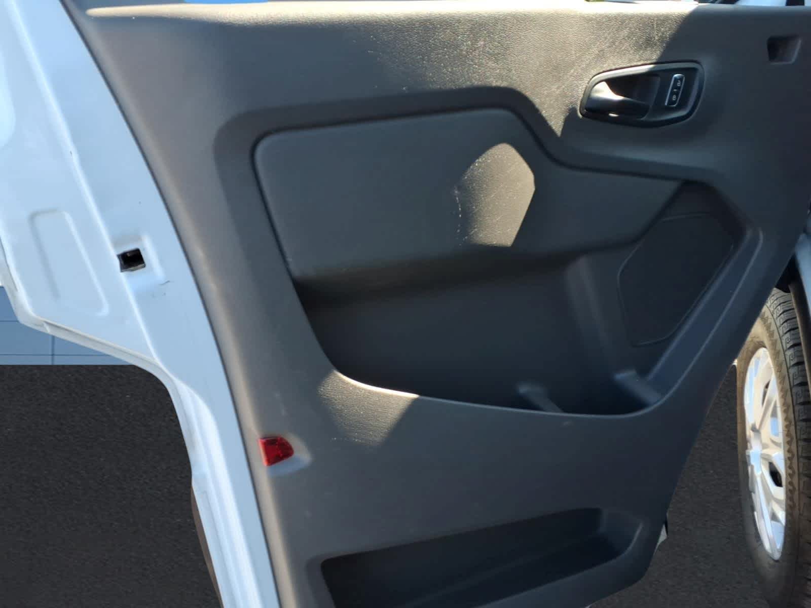 2023 Ford Transit Passenger Wagon XLT