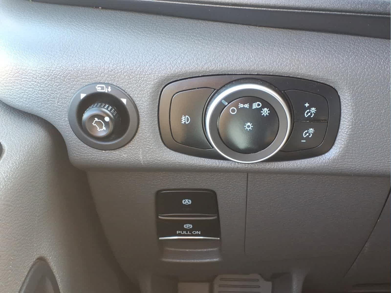 2023 Ford Transit Passenger Wagon XLT