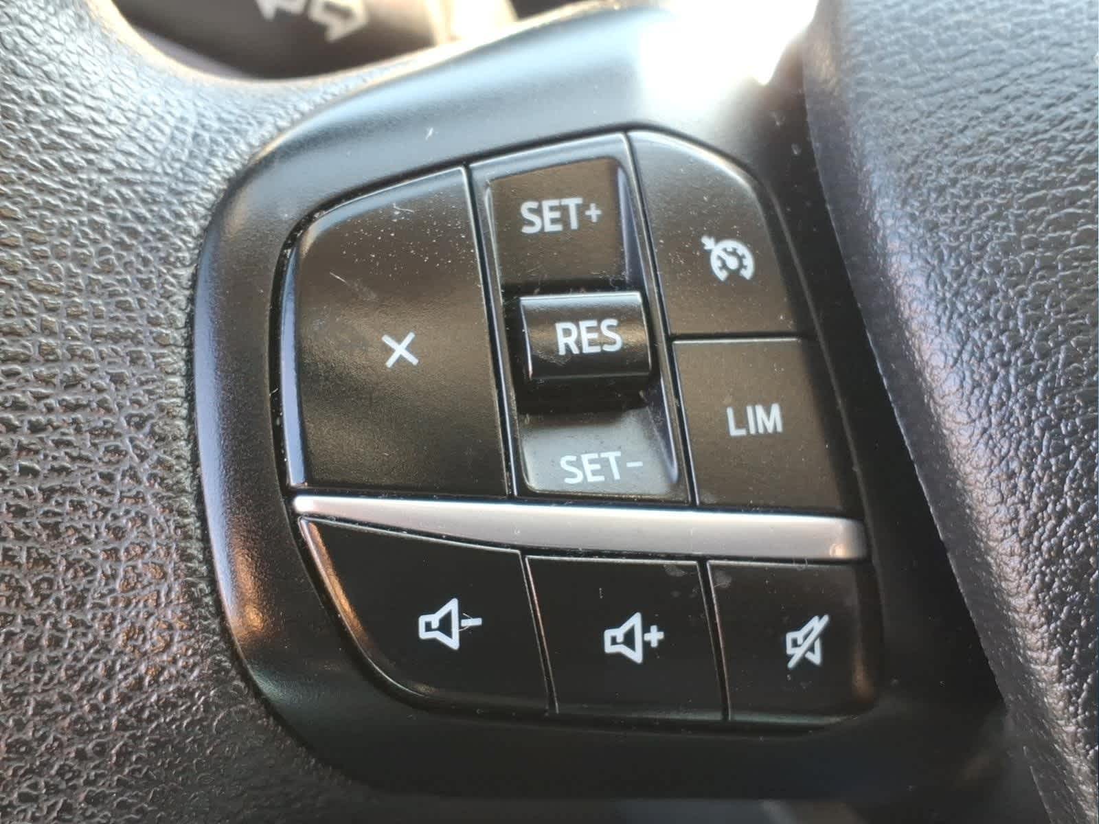 2023 Ford Transit Passenger Wagon XLT