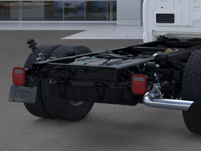 2025 Ford Super Duty F-550 DRW F-550® XL