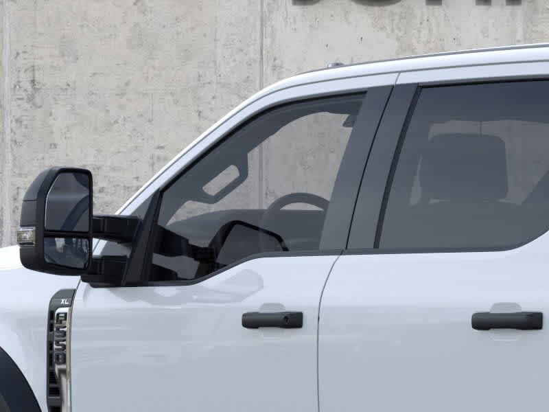 2025 Ford Super Duty F-550 DRW F-550® XL