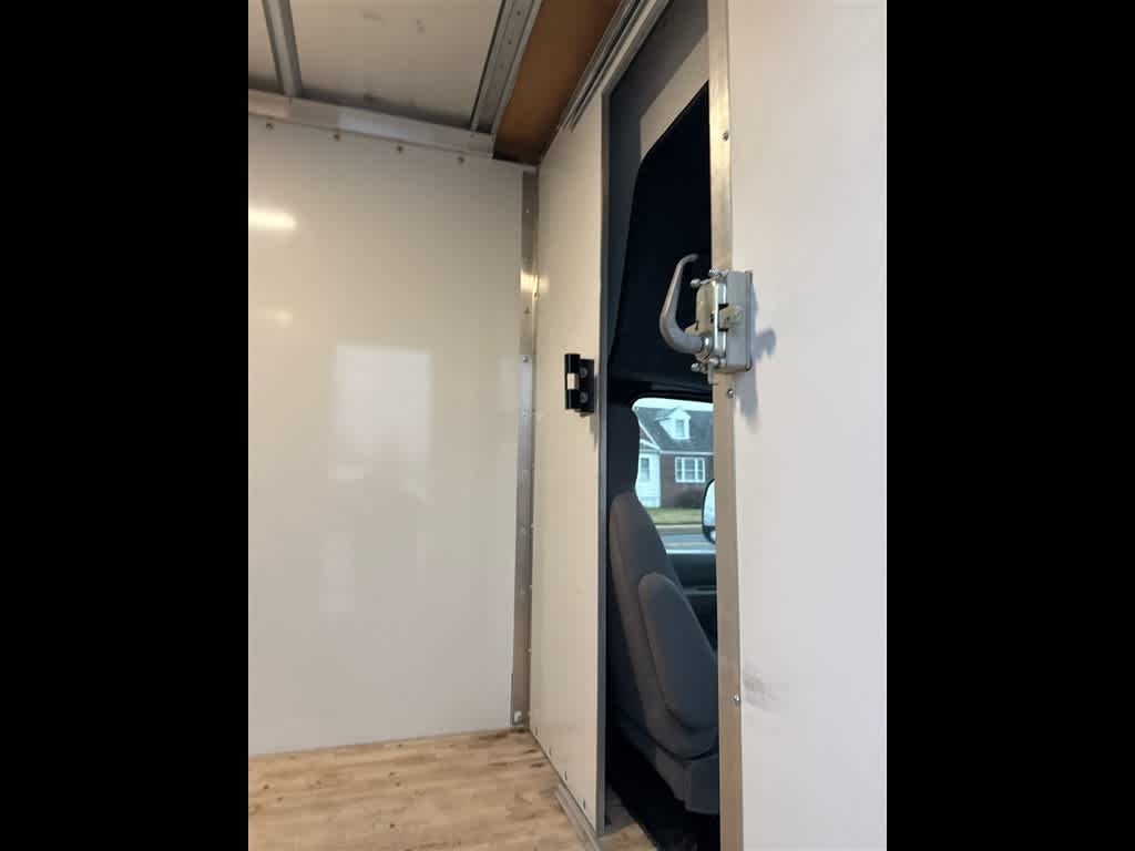 2024 Ford E-Series Cutaway E-350 SRW 138" WB