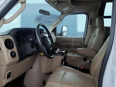 2017 Ford E-Series Cutaway Base DRW