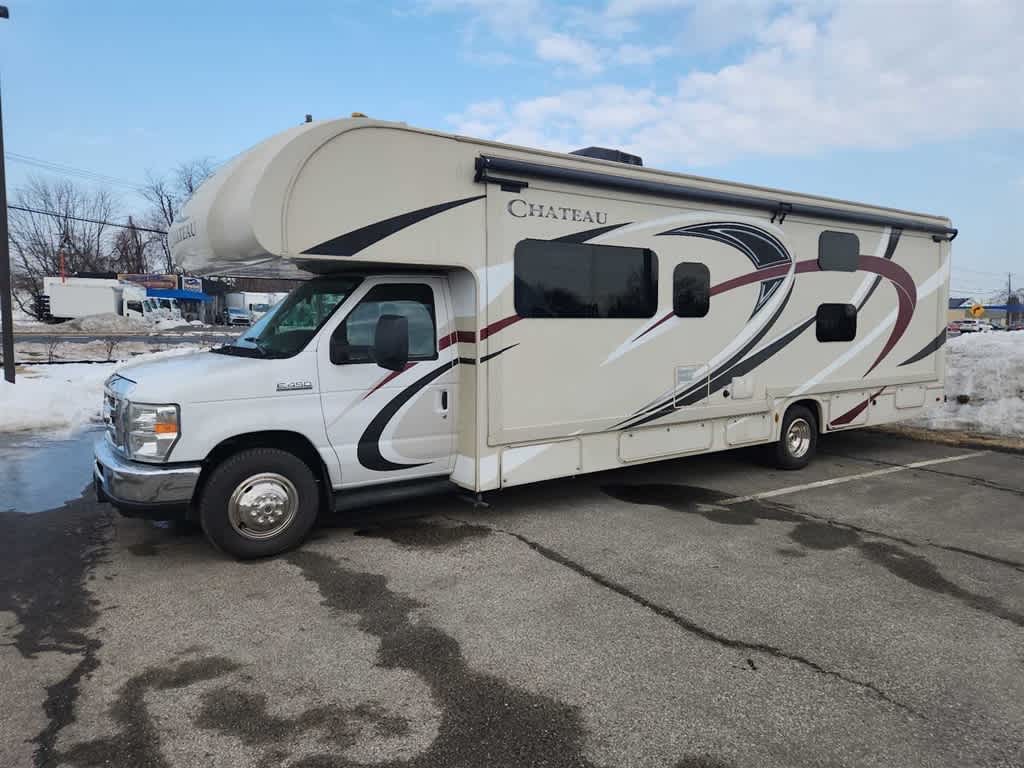 2017 Ford E-Series Cutaway Base DRW