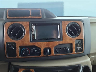 2017 Ford E-Series Cutaway Base DRW