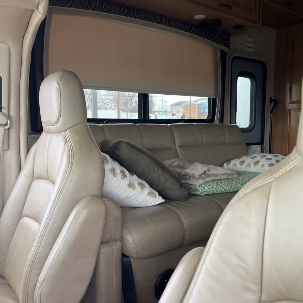 2017 Ford E-Series Cutaway Base DRW