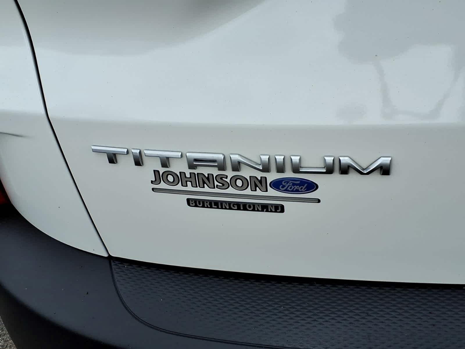 2022 Ford Escape Titanium