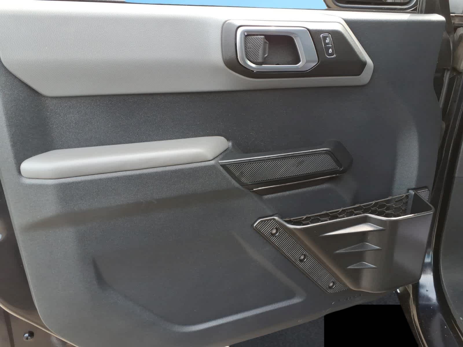 2021 Ford Bronco Base