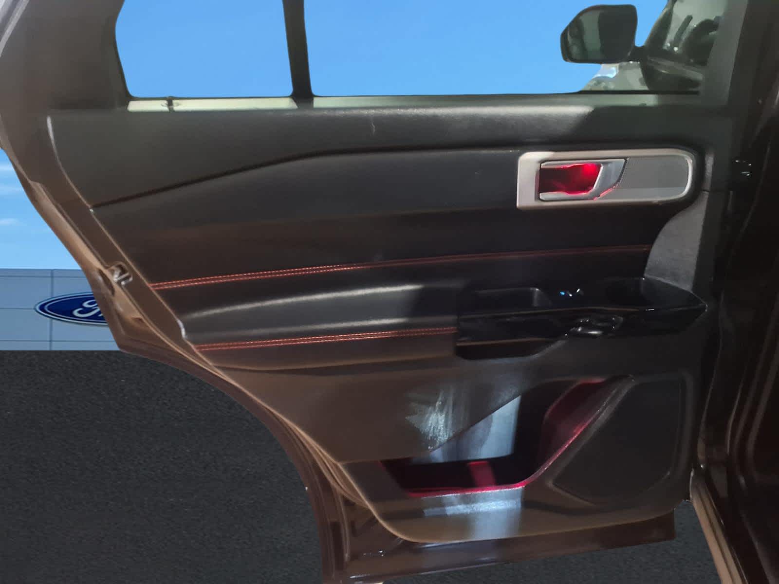 2022 Ford Explorer ST-Line