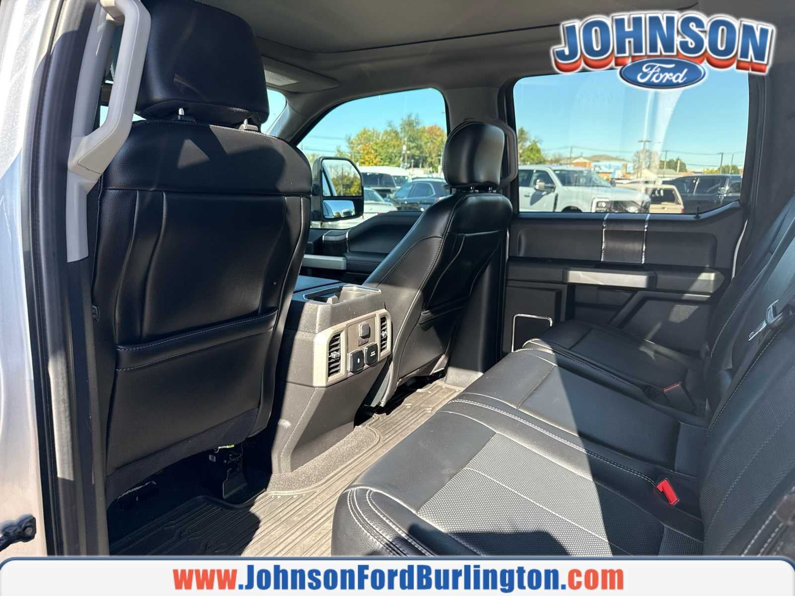 2020 Ford Super Duty F-350 SRW Pickup LARIAT