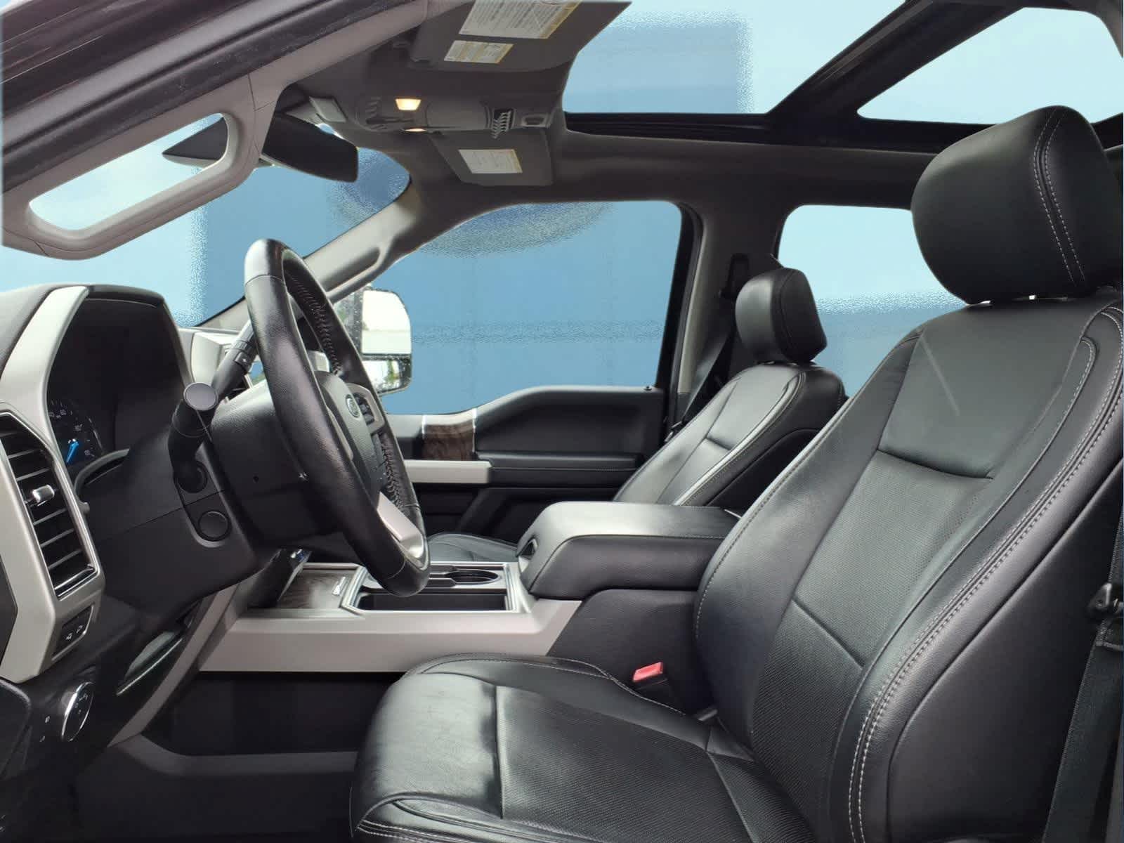 2019 Ford Super Duty F-350 SRW Pickup LARIAT