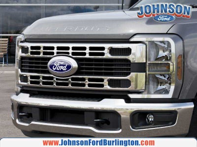 2027 Ford Super Duty F-350 SRW XLT