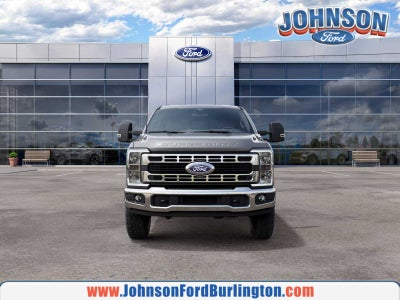2027 Ford Super Duty F-350 SRW XLT