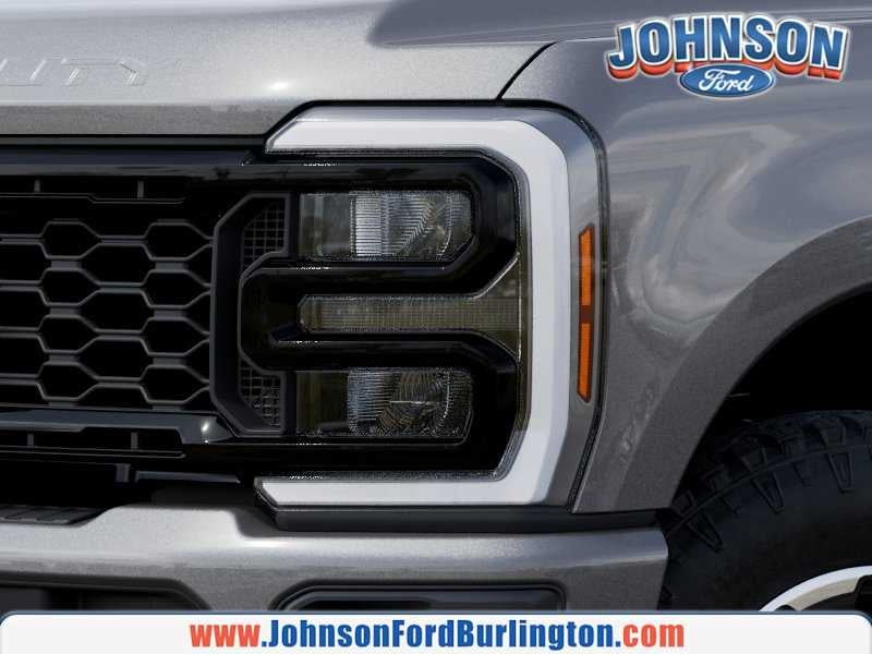 2027 Ford Super Duty F-350 SRW LARIAT