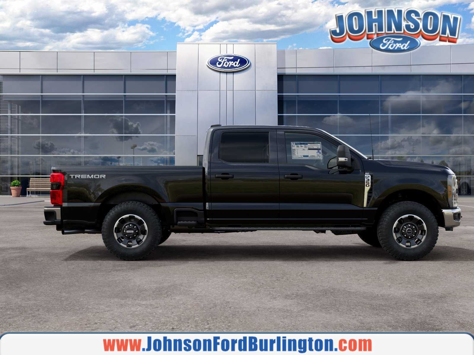 2027 Ford Super Duty F-350 SRW XLT