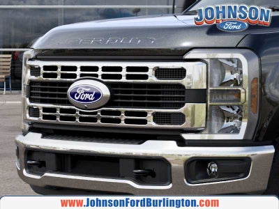 2027 Ford Super Duty F-350 SRW XLT