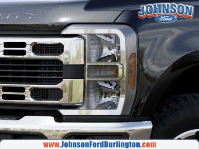 2027 Ford Super Duty F-350 SRW XLT