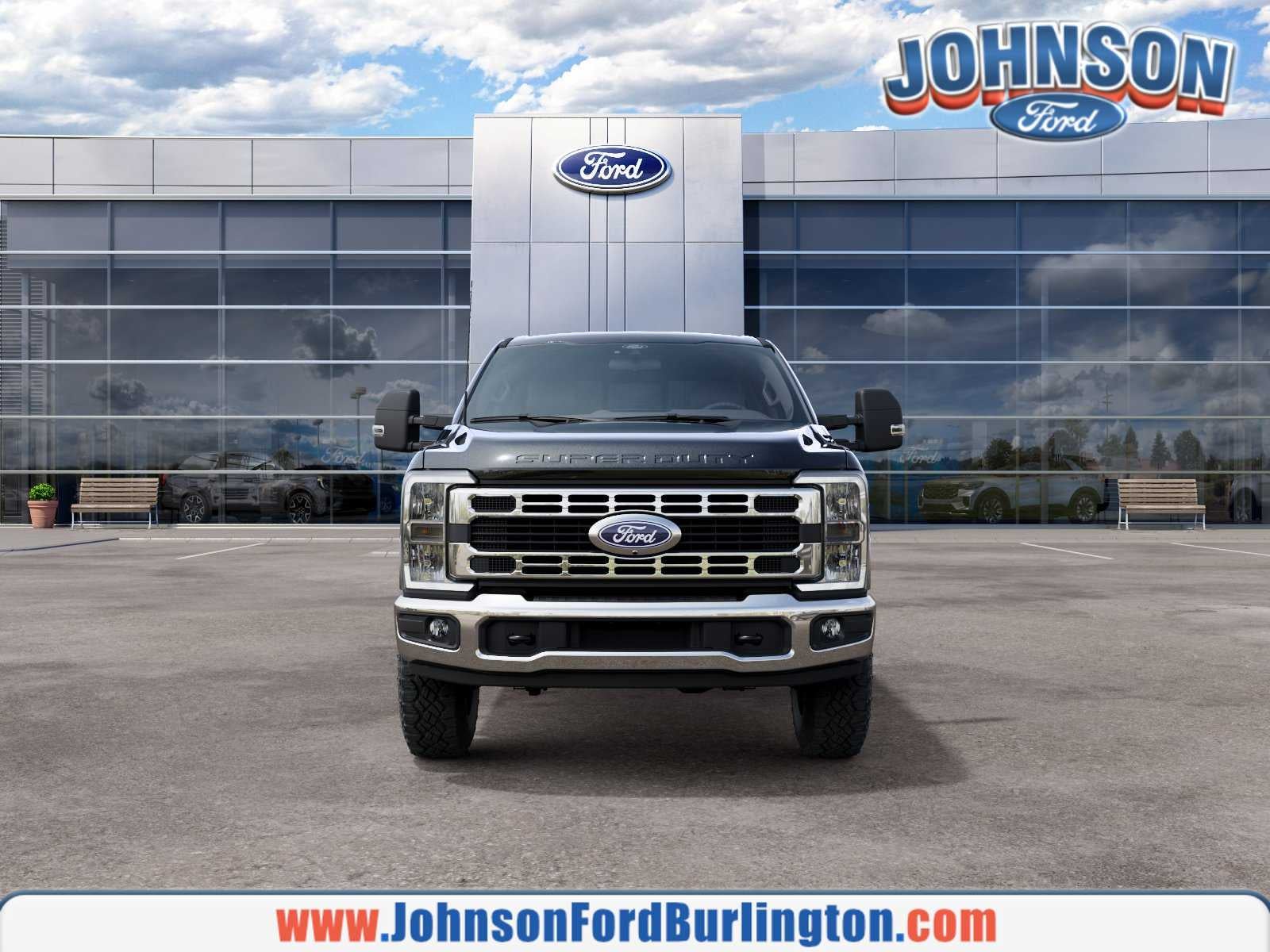 2027 Ford Super Duty F-350 SRW XLT