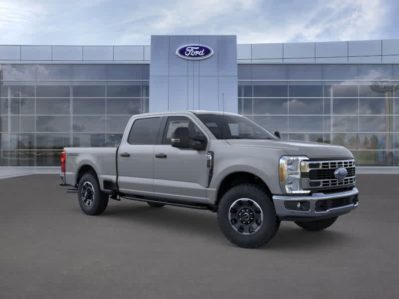 2026 Ford Super Duty F-350 SRW F-350® XLT