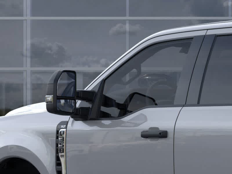 2026 Ford Super Duty F-350 SRW F-350® XLT