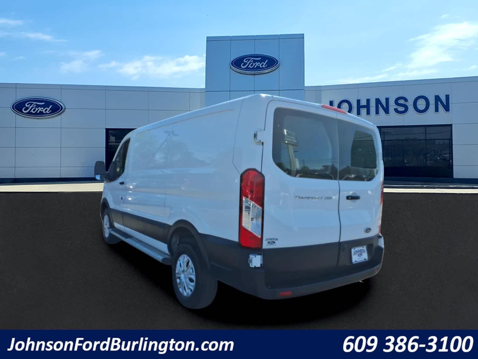 2024 Ford Transit T-250 130" Low Rf 9070 GVWR RWD