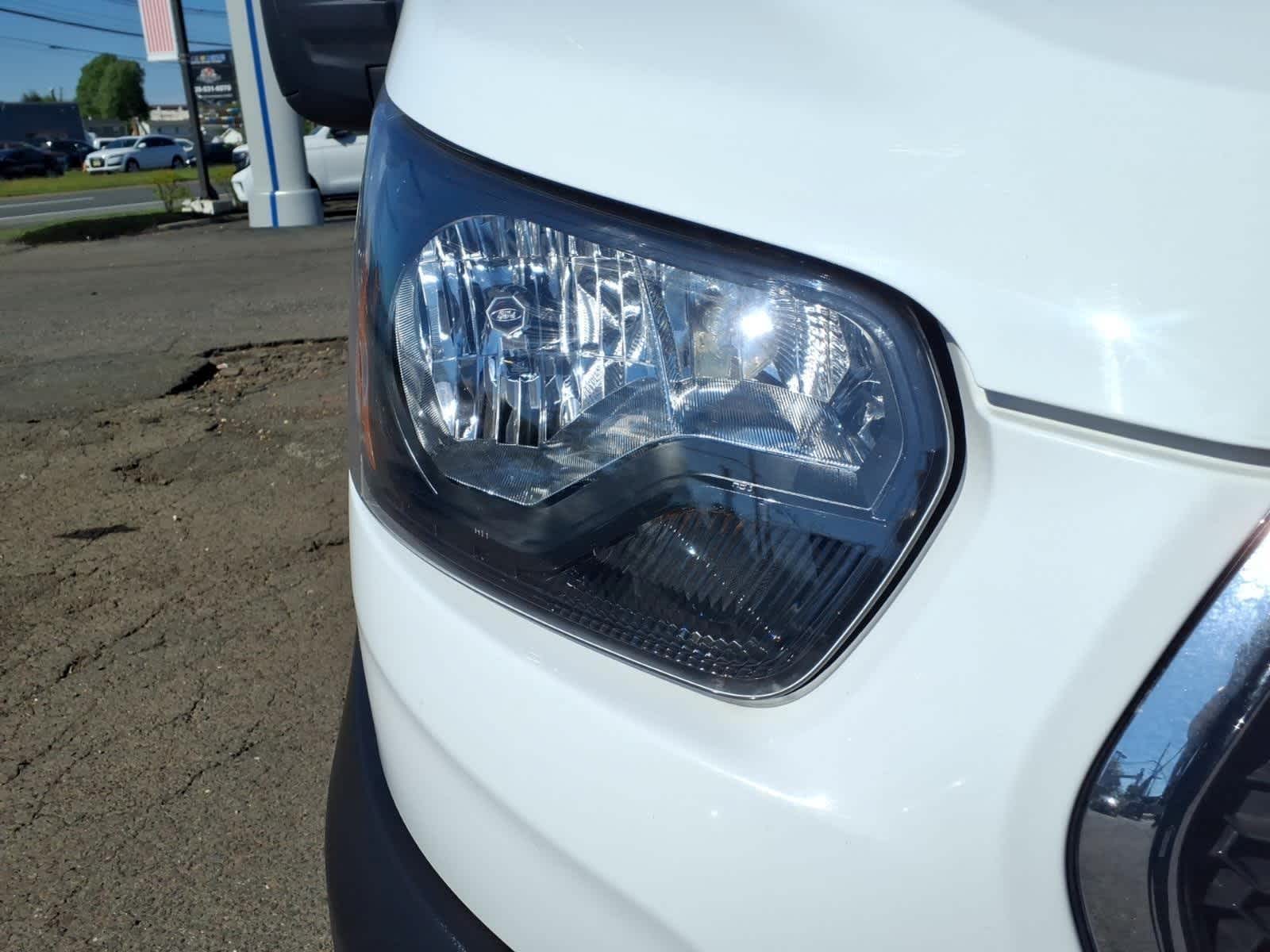 2024 Ford Transit T-250 130" Low Rf 9070 GVWR RWD