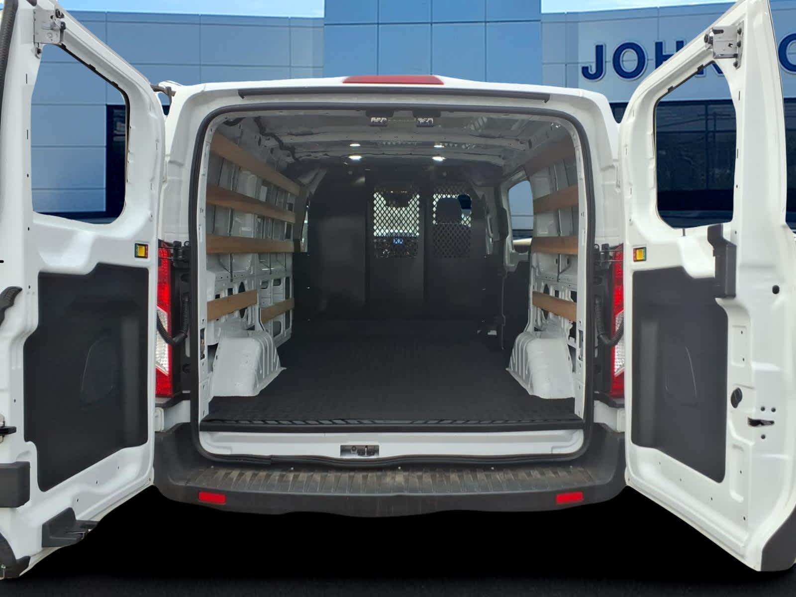 2024 Ford Transit T-250 130" Low Rf 9070 GVWR RWD