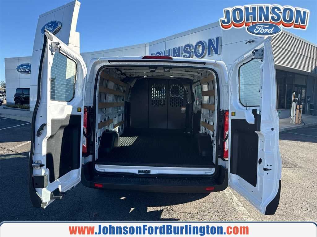 2025 Ford Transit Base
