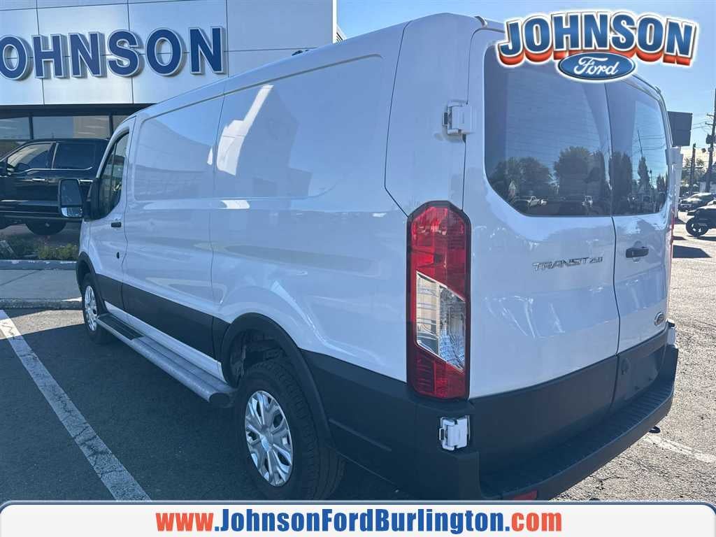 2025 Ford Transit Base
