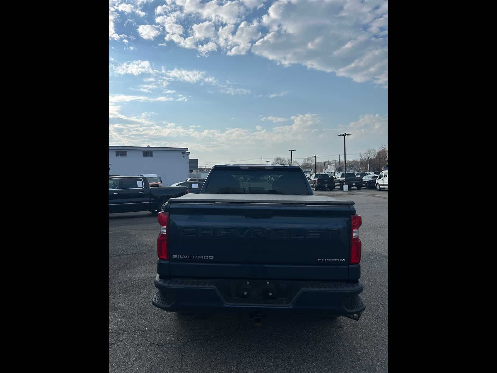 2021 Chevrolet Silverado 1500 Custom