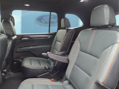2024 GMC Acadia AWD AT4