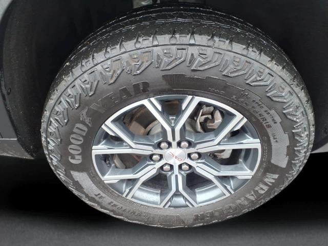 2024 GMC Acadia AWD AT4