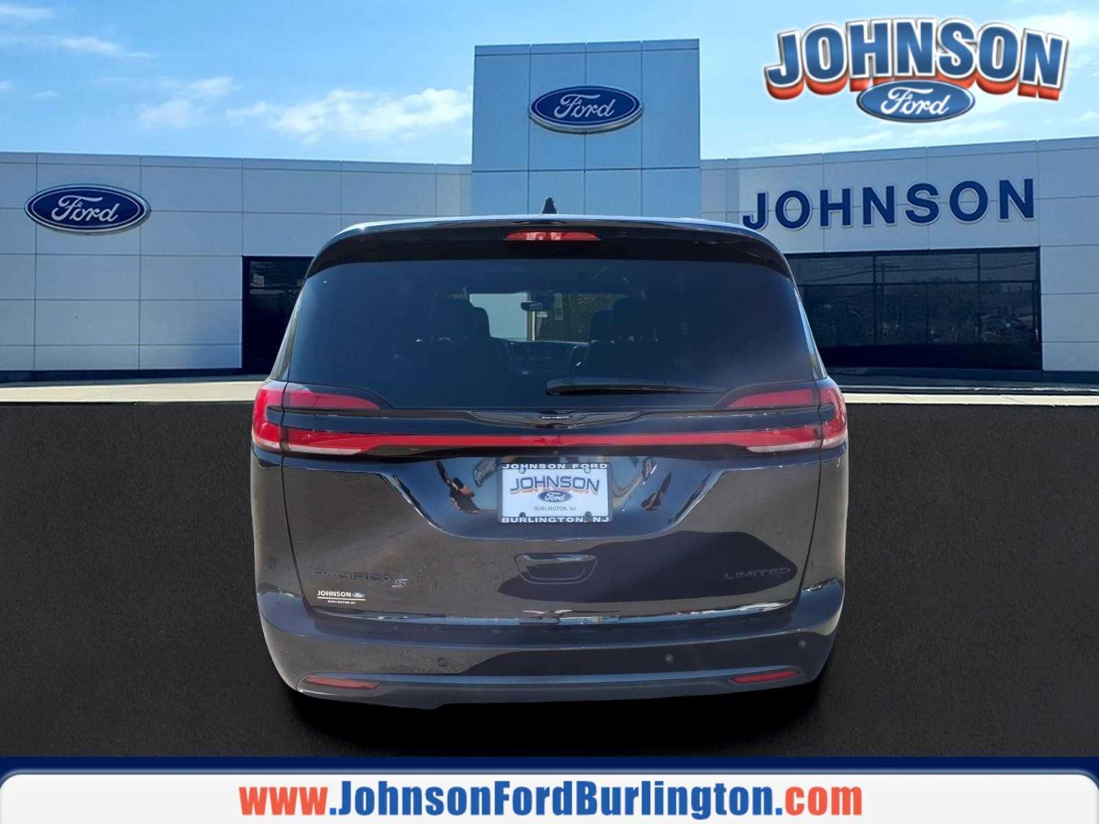 2025 Chrysler Pacifica Limited