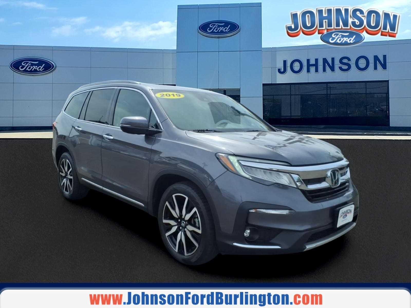 2019 Honda Pilot Touring 8-Passenger