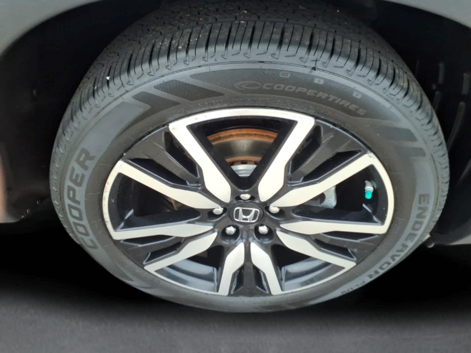 2019 Honda Pilot Touring 8-Passenger