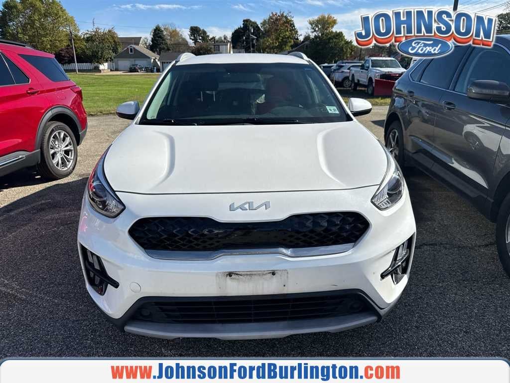2022 Kia Niro LX