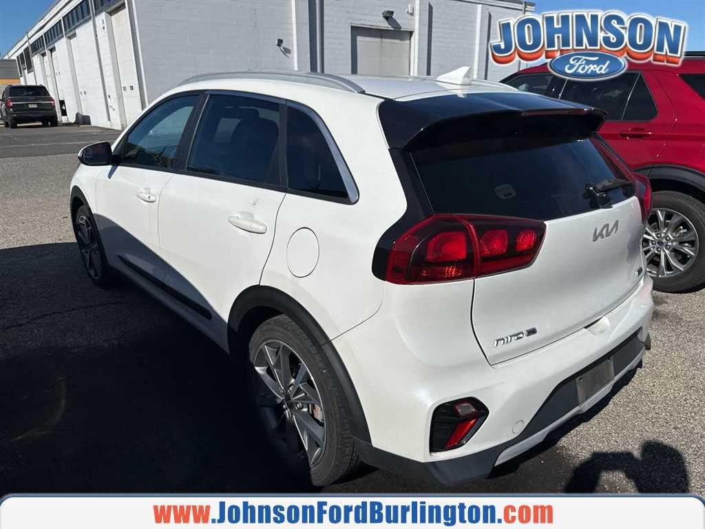 2022 Kia Niro LX